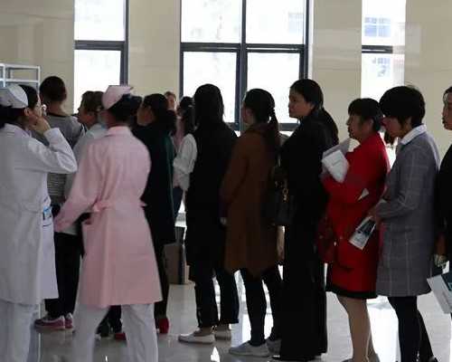 供卵不用等的医院_供卵助孕网_三代试管婴儿的观点之争